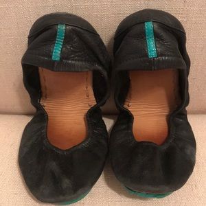 Tieks Matte Black w/ Box, Flower & Travel Case
